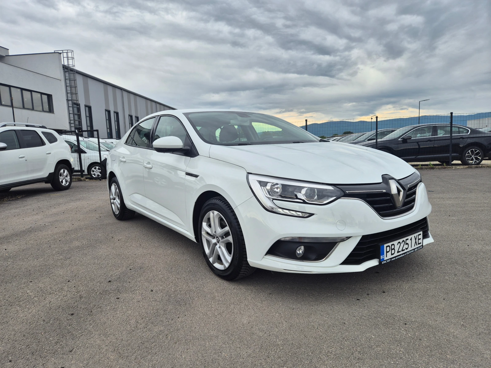 Renault Megane 1, 5DCI-6ск, снимка 7 - Автомобили и джипове - 54608334