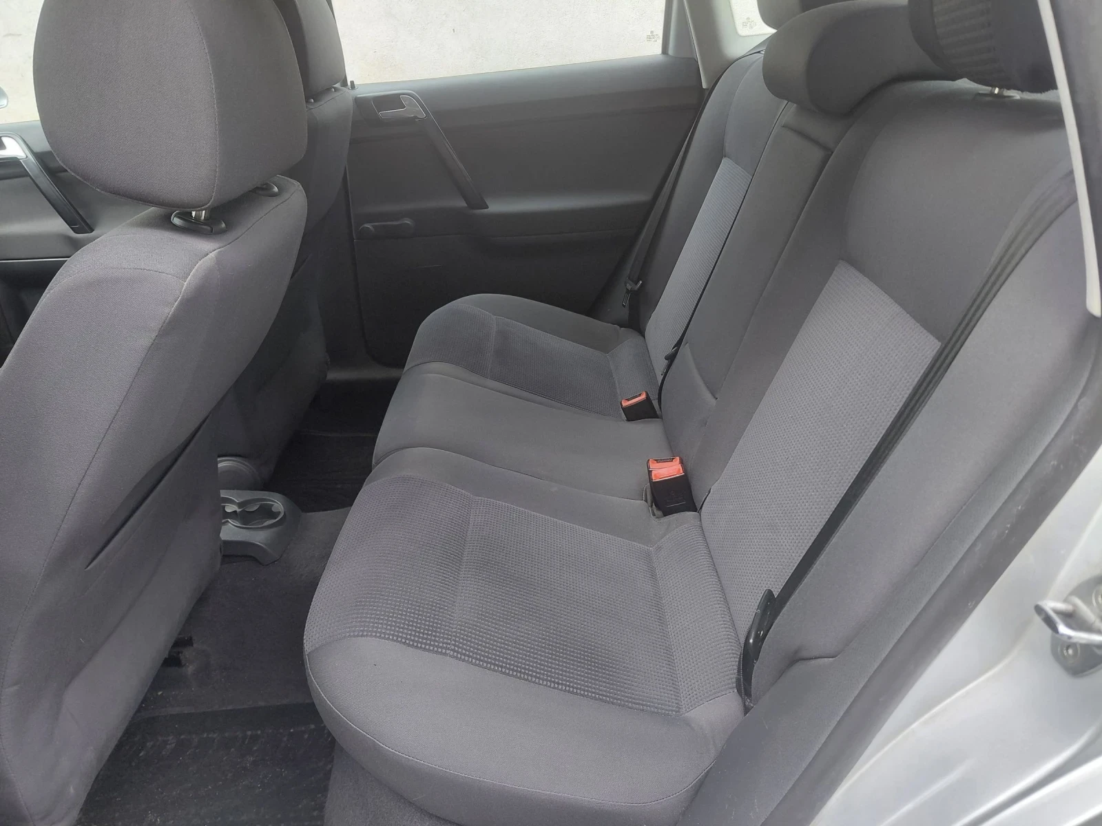 VW Polo, снимка 10 - Автомобили и джипове - 54654623