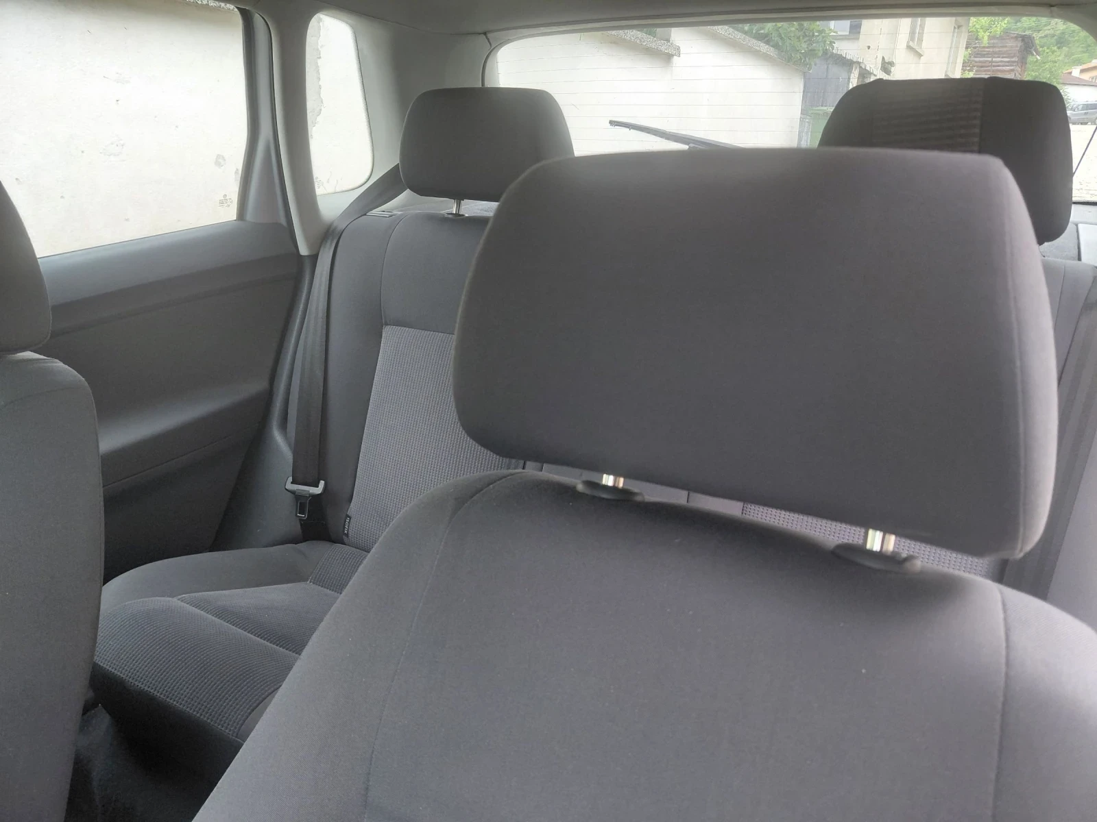 VW Polo, снимка 8 - Автомобили и джипове - 54654623