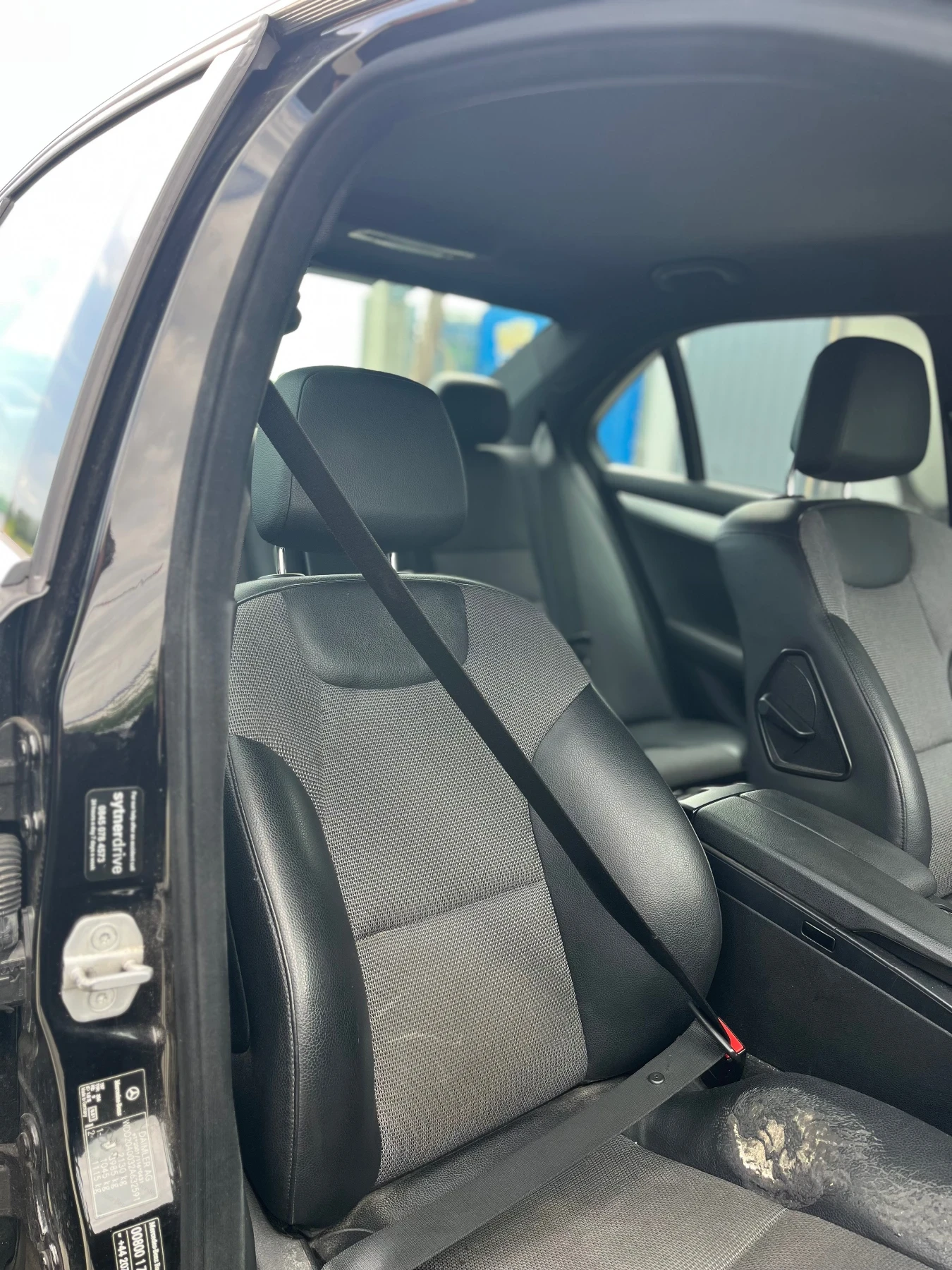 Mercedes-Benz C 250, снимка 8 - Автомобили и джипове - 54941931