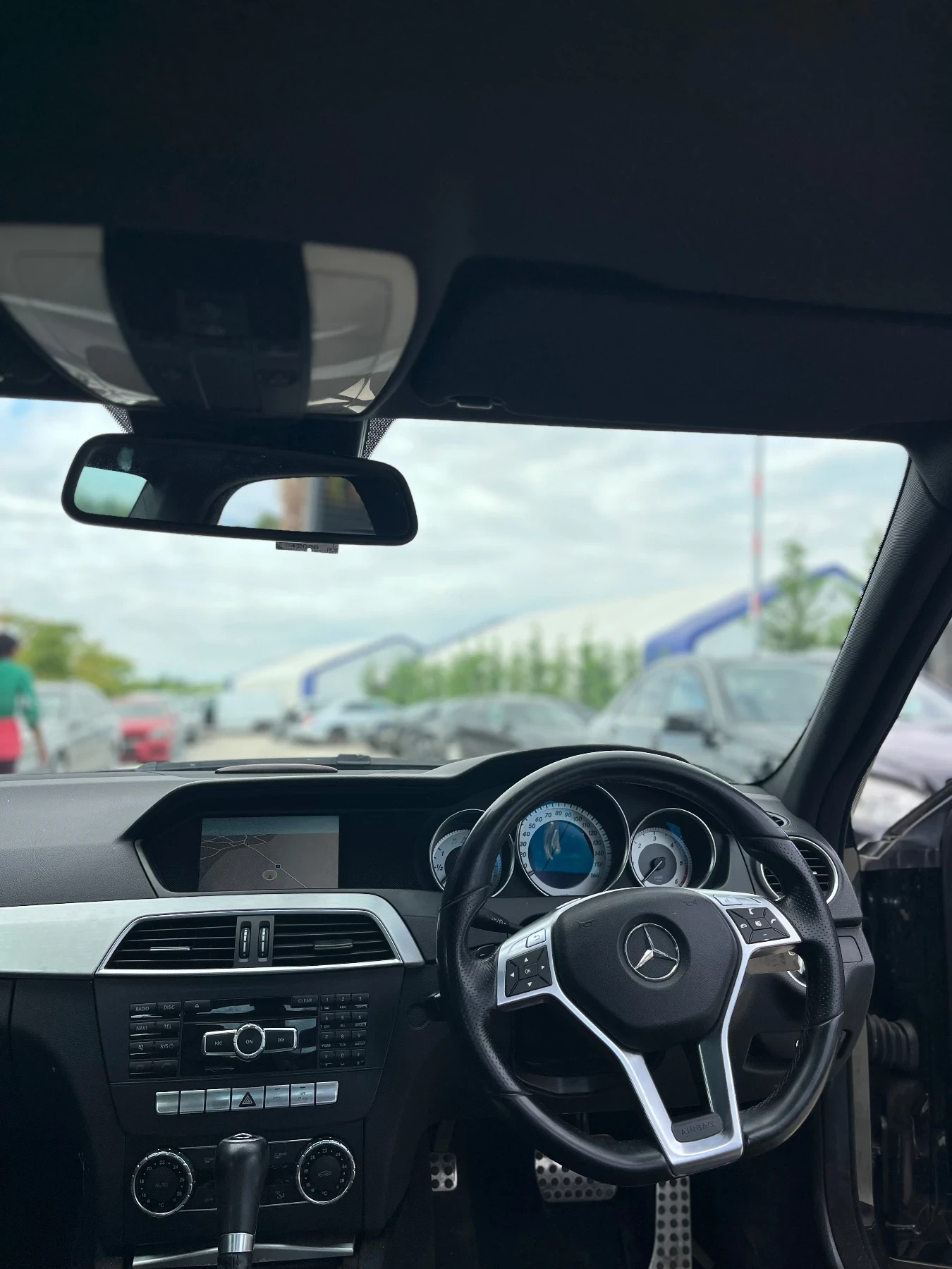 Mercedes-Benz C 250, снимка 11 - Автомобили и джипове - 54941931
