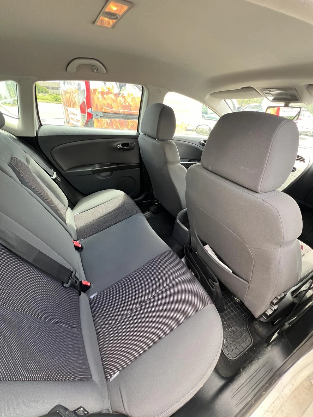 Seat Leon, снимка 7 - Автомобили и джипове - 55142445