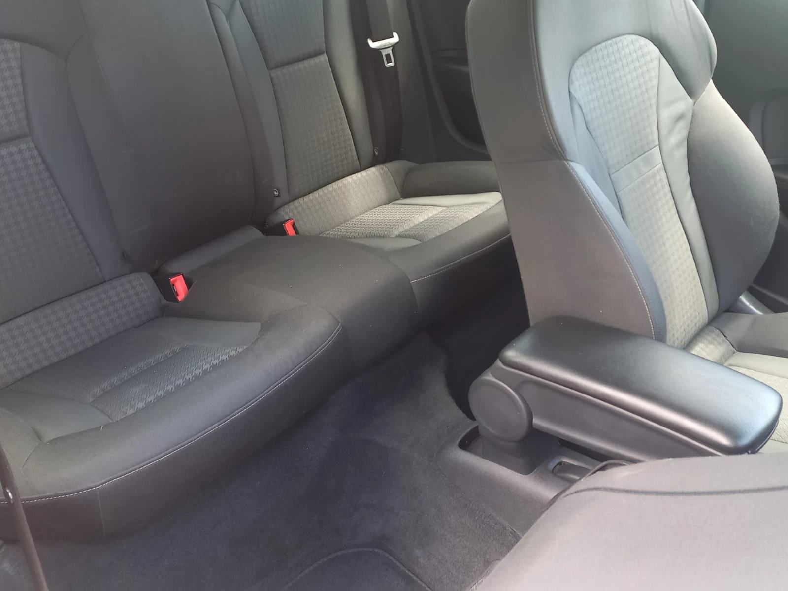 Audi A1 Автоматик, 1, 4 TFSI, снимка 7 - Автомобили и джипове - 55225573