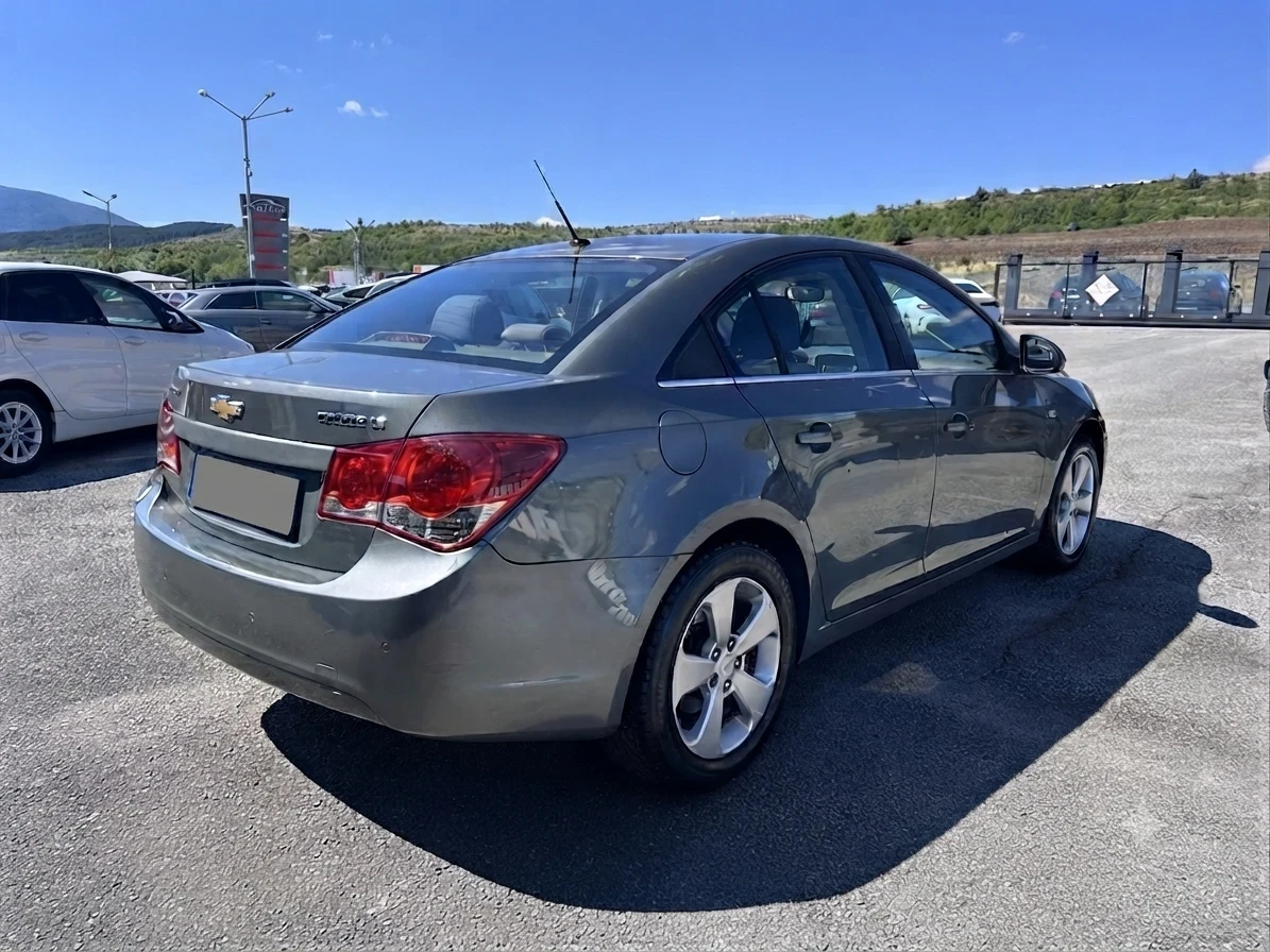 Chevrolet Cruze 2.0 d, снимка 4 - Автомобили и джипове - 55276149