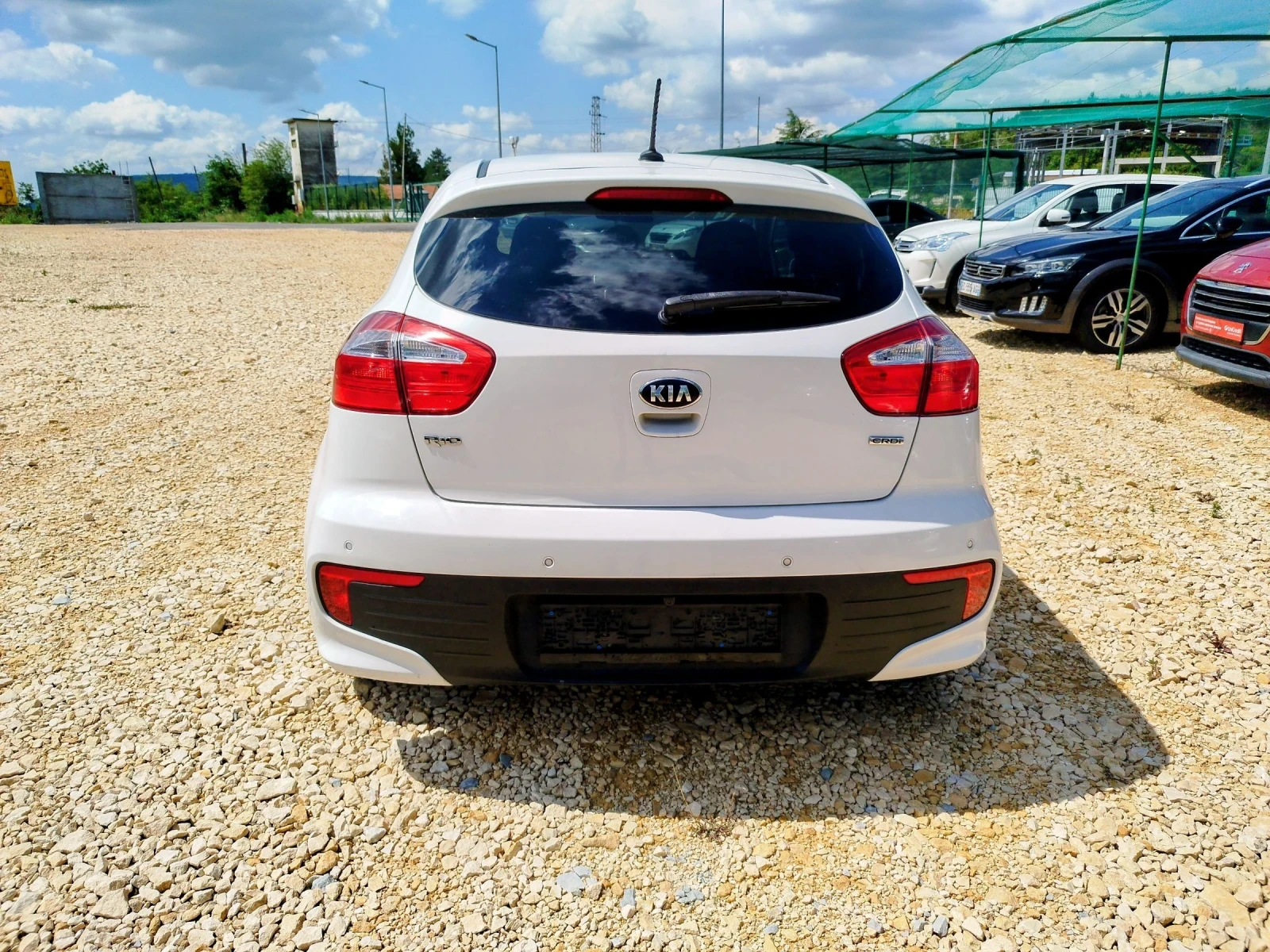 Kia Rio 1.4 CRDI, снимка 9 - Автомобили и джипове - 55284374