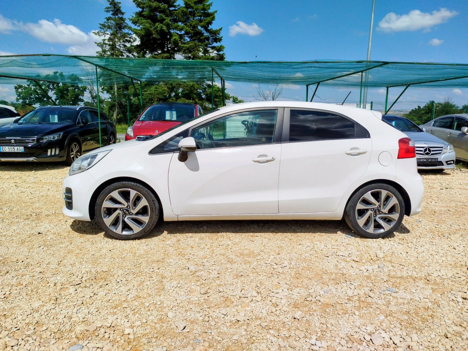 Kia Rio 1.4 CRDI, снимка 5 - Автомобили и джипове - 55284374