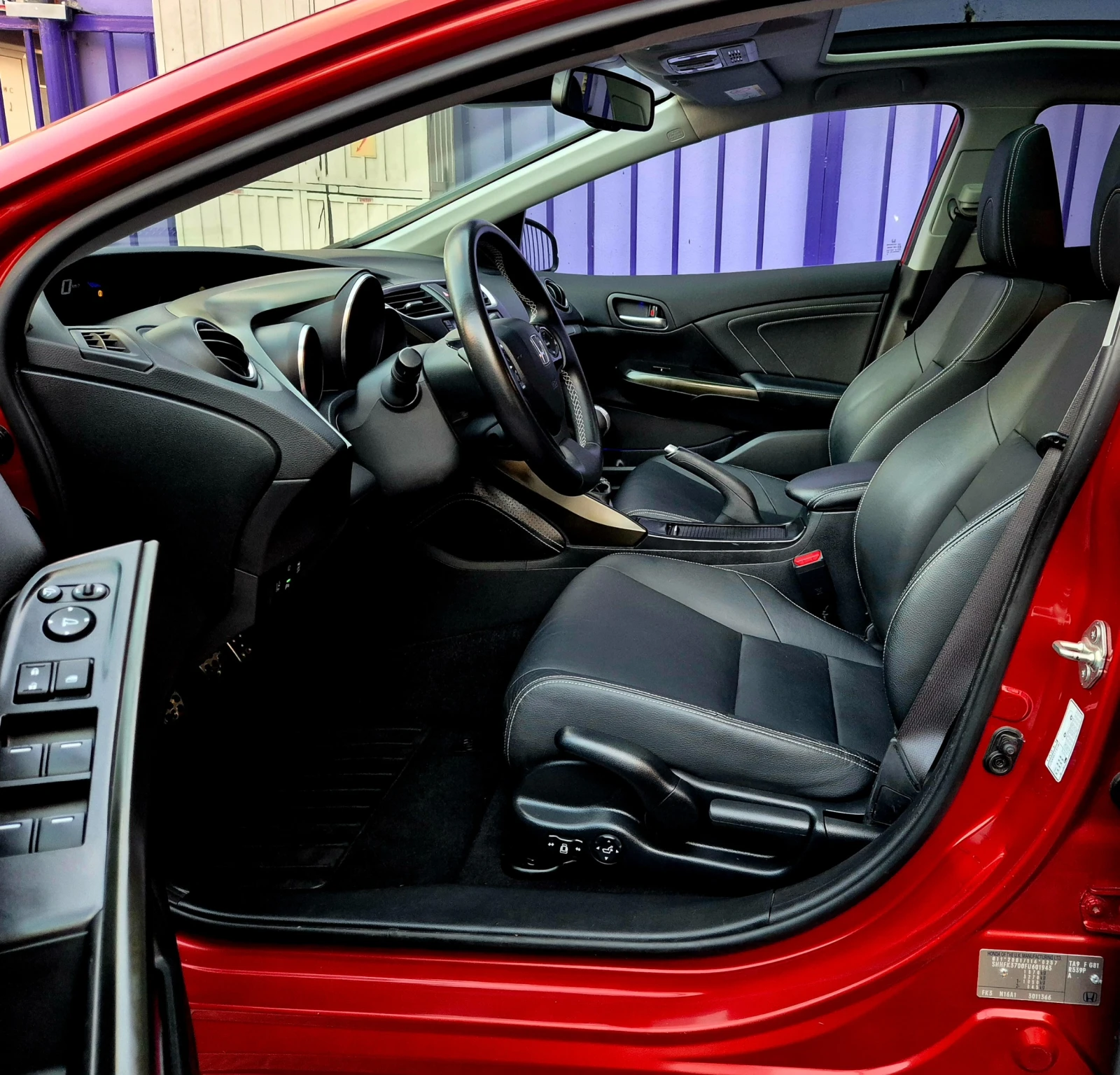 Honda Civic 1.6d-Executive-нави-кожа-верига-6speed-нов, снимка 12 - Автомобили и джипове - 55590730