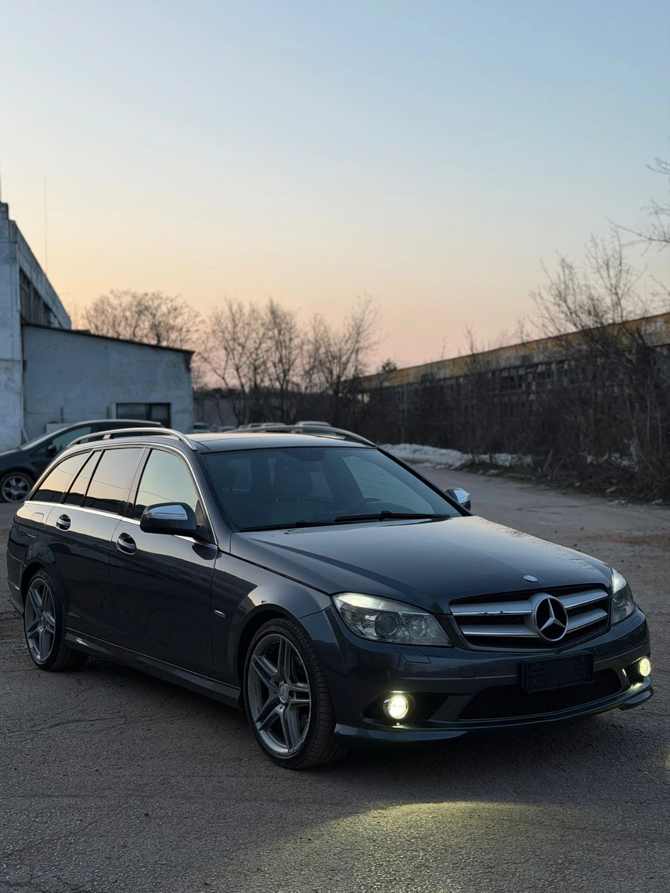 Mercedes-Benz C 320