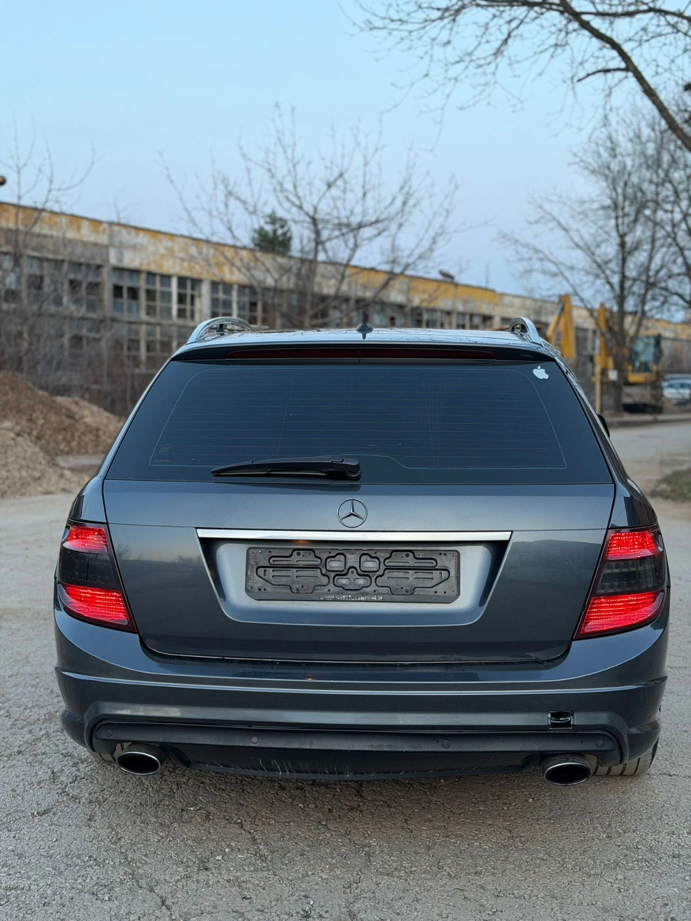 Mercedes-Benz C 320, снимка 7 - Автомобили и джипове - 55769337