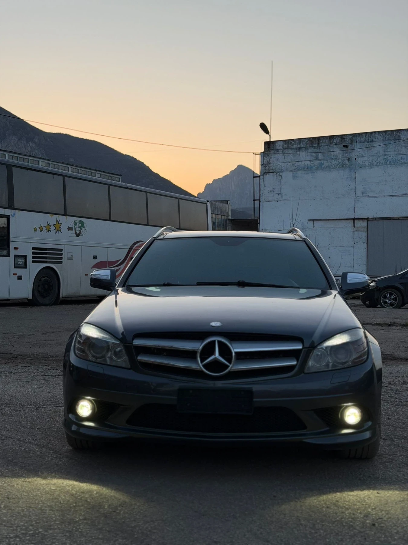 Mercedes-Benz C 320, снимка 8 - Автомобили и джипове - 55769337