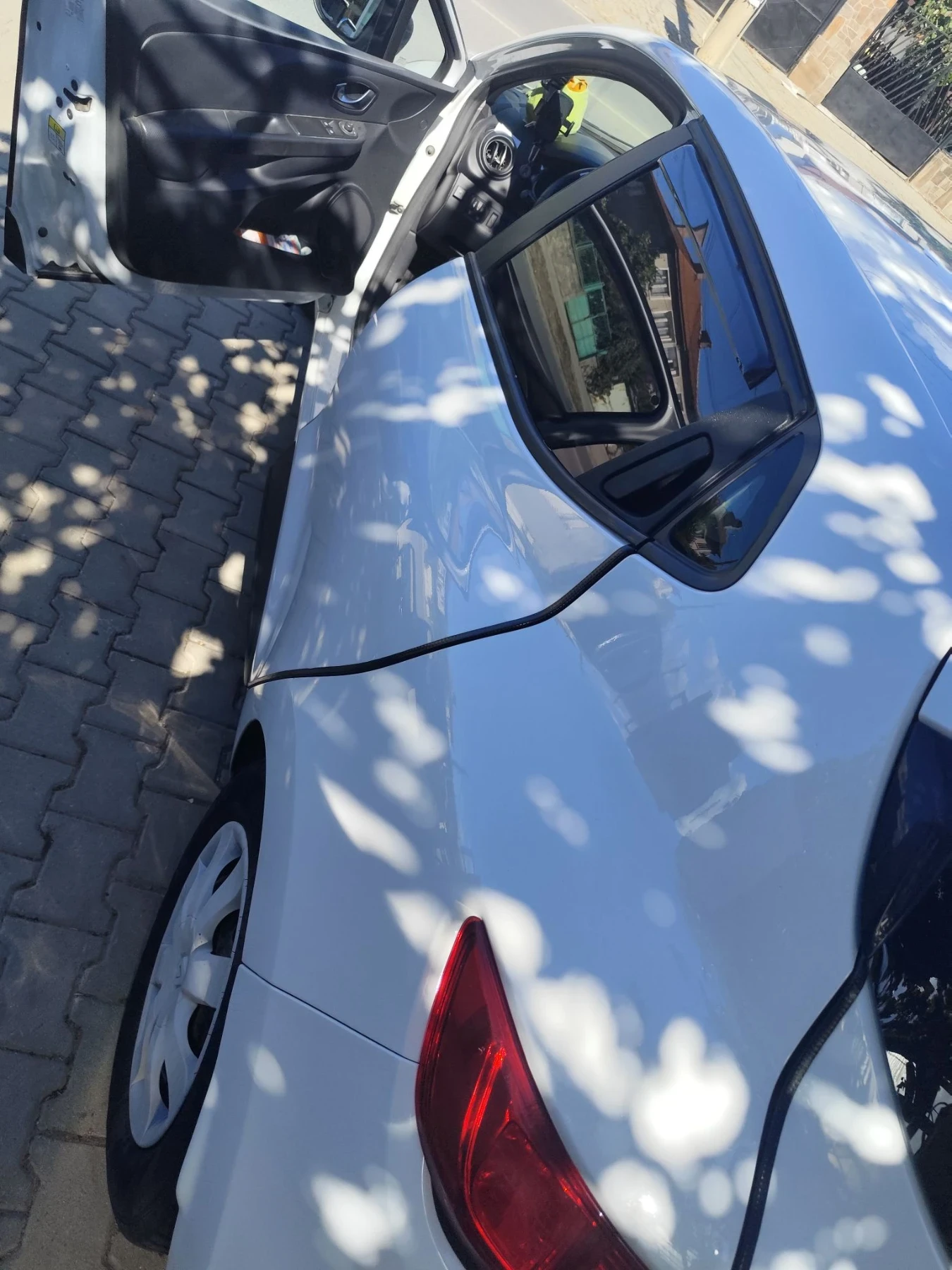 Renault Clio, снимка 5 - Автомобили и джипове - 56094864
