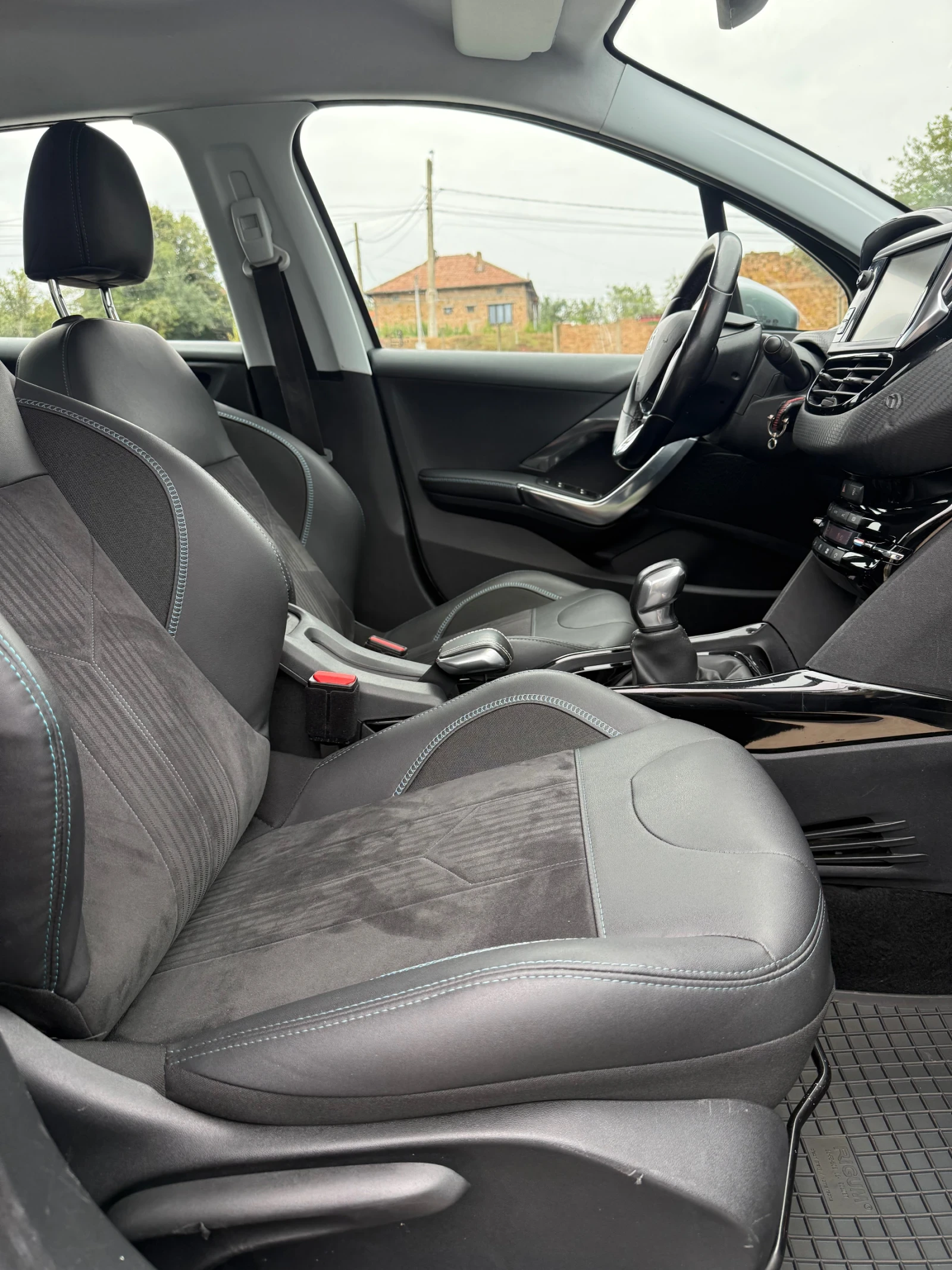 Peugeot 2008 Crossway* Facelift* 118 хил* Франция, снимка 12 - Автомобили и джипове - 56273242