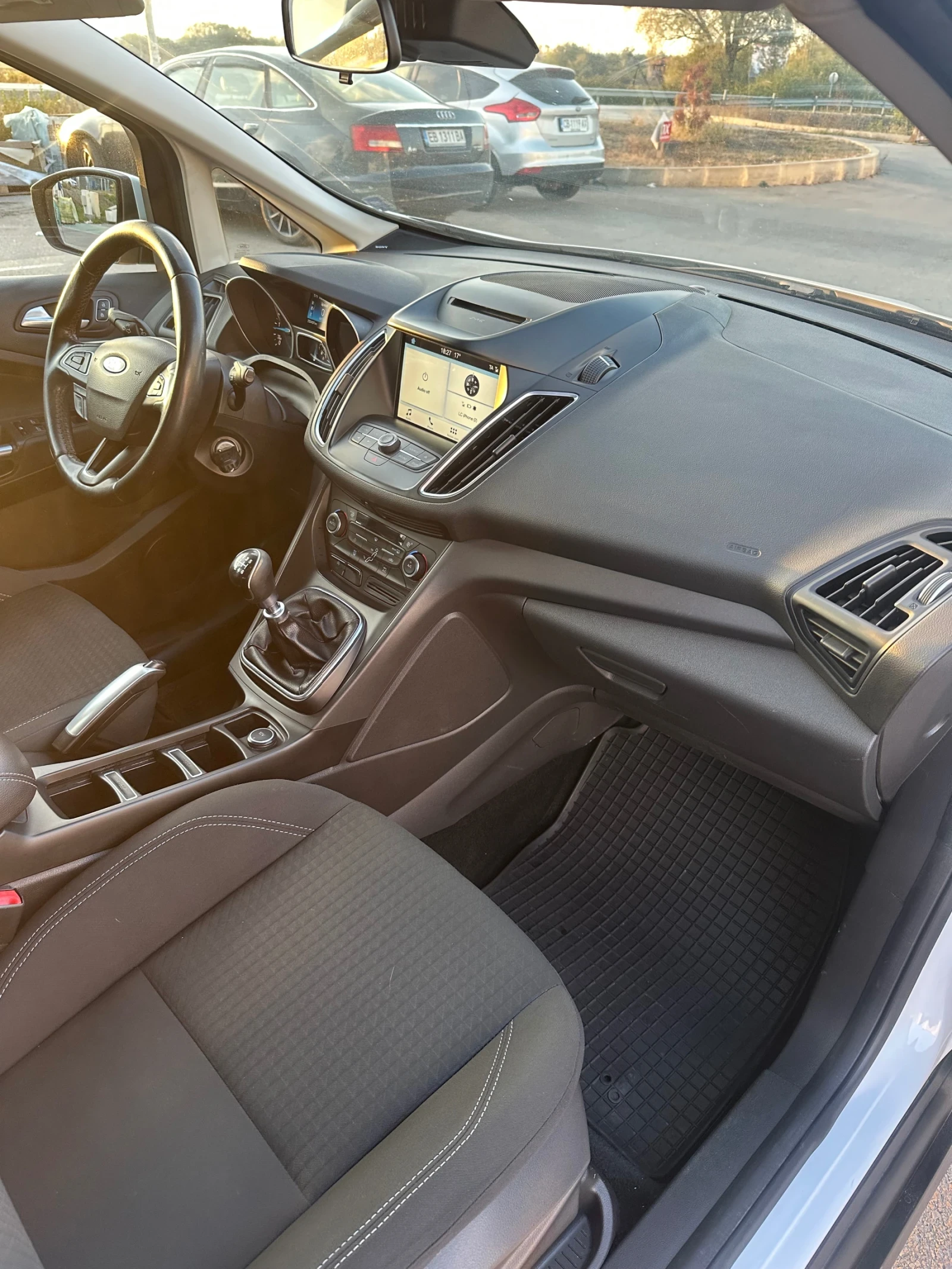 Ford C-max 1.5 TDCi, снимка 15 - Автомобили и джипове - 56404573