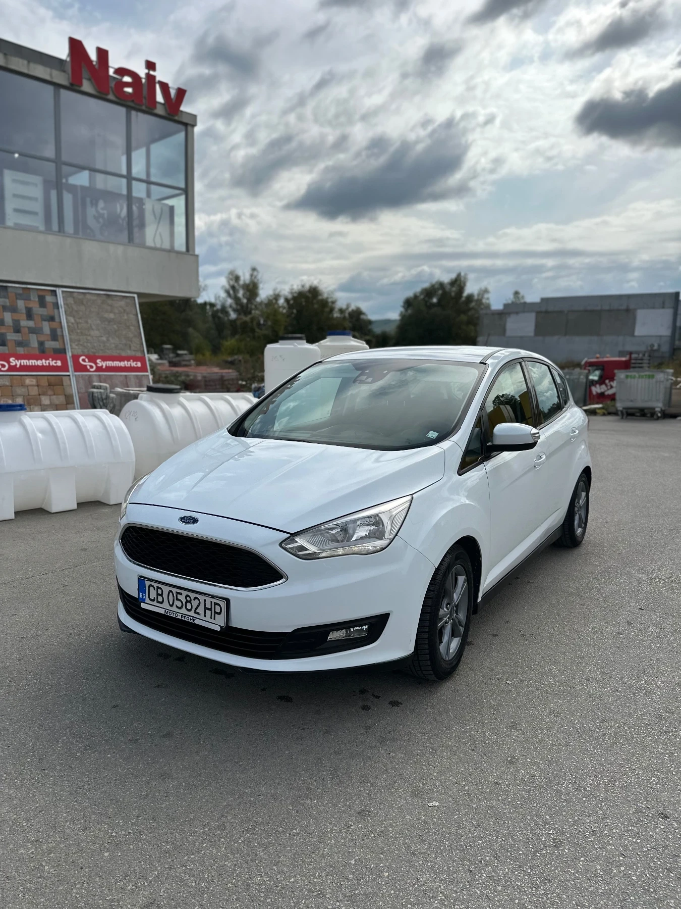 Ford C-max 1.5 TDCi, снимка 2 - Автомобили и джипове - 56404573