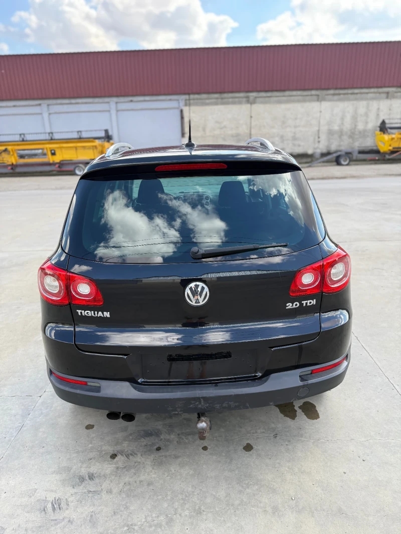 VW Tiguan 2.0 , снимка 7 - Автомобили и джипове - 52662886