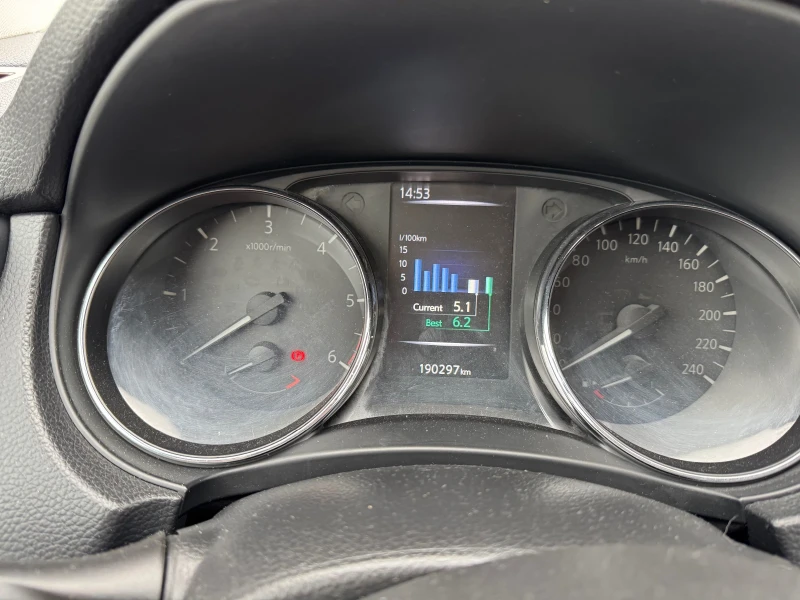 Nissan Qashqai 1600 DCI Камера Навигация , снимка 7 - Автомобили и джипове - 52489000