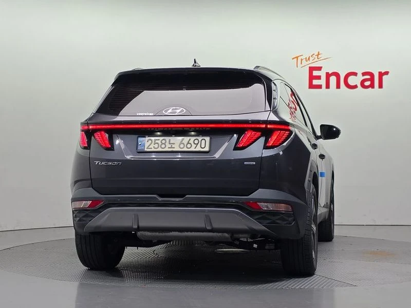 Hyundai Tucson Gasoline 1.6 Turbo 4WD| 177�.�. | Mobile.bg � ����������� 4