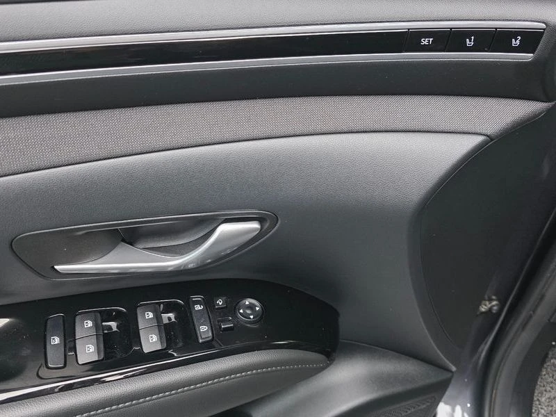 Hyundai Tucson Gasoline 1.6 Turbo 4WD| 177�.�. | Mobile.bg � ����������� 11