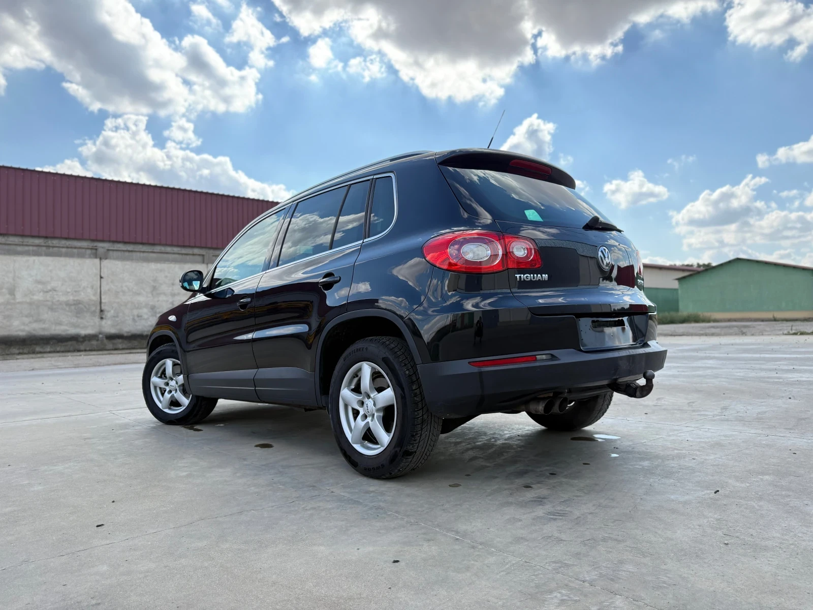 VW Tiguan 2.0  - изображение 4