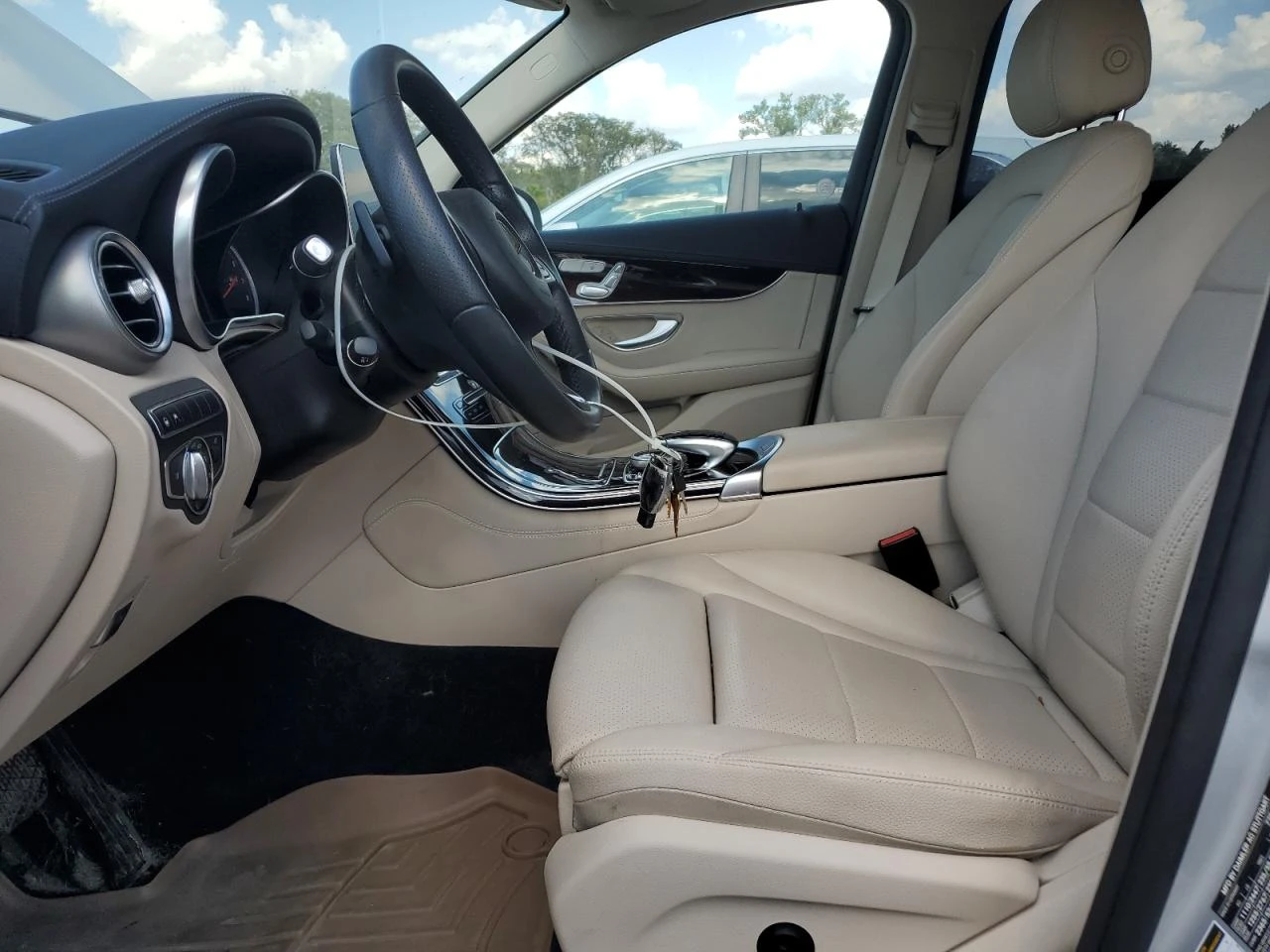 Mercedes-Benz GLC 300 4MATIC* BURMESTER* ПОДГРЕВИ* ПАНОРАМА - изображение 7