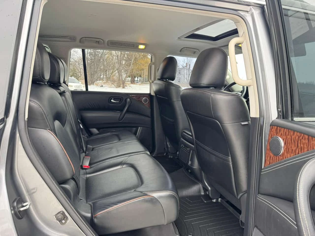 Nissan Armada * 4x4 * PANO* KEYLESS* �������*  | Mobile.bg � ����������� 16