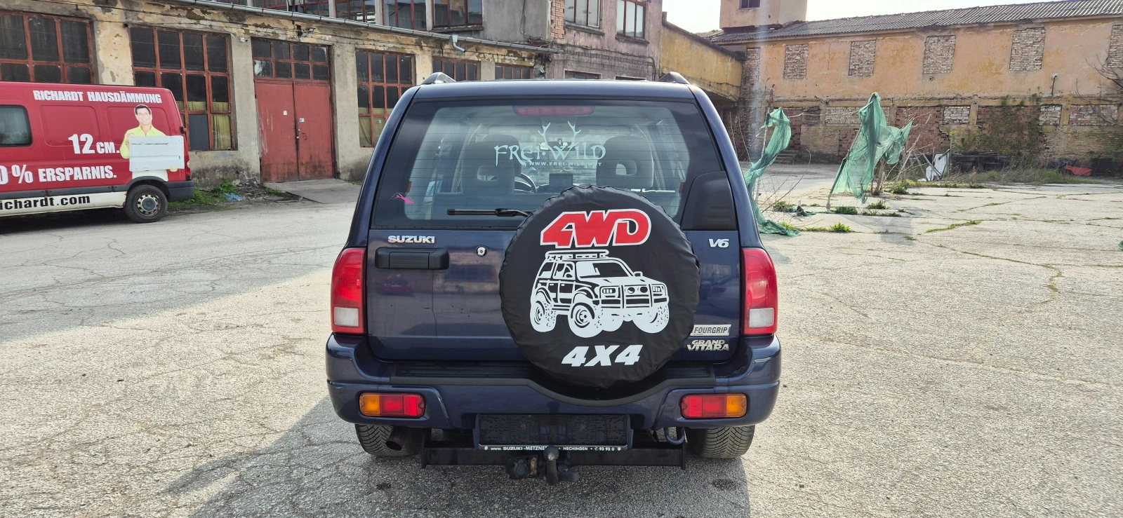 Suzuki Grand vitara 2.7 173к.с Автоматик Германия, снимка 5 - Автомобили и джипове - 54196279