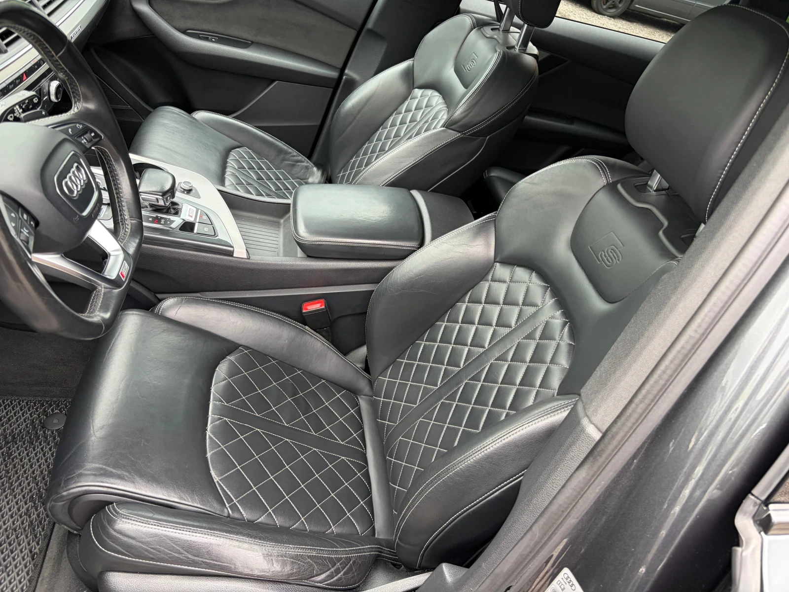 Audi SQ7, снимка 11 - Автомобили и джипове - 54647346