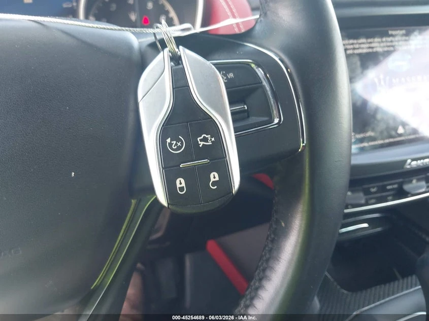 Maserati Levante 3.0l Granlusso, снимка 11 - Автомобили и джипове - 55130753