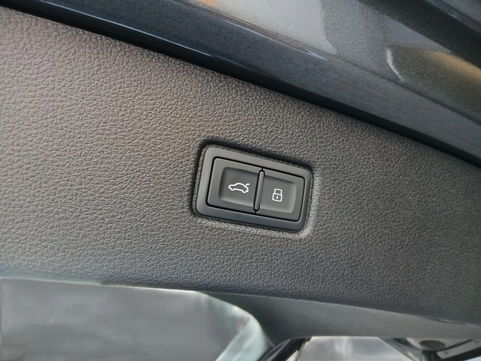 Audi Q7 45 TDI / S-LINE / MATRIX/ 360/ HUD/ VIRTUAL/ NIGHT, снимка 17 - Автомобили и джипове - 55133987