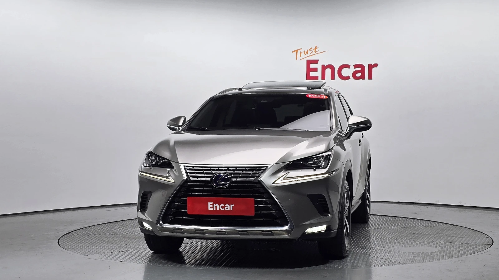 Lexus NX 300h* BLIND SPOT* ЛЮК* ПОДГРЕВ ВОЛАН* КРАЙНА ЦЕНА, снимка 3 - Автомобили и джипове - 55349921