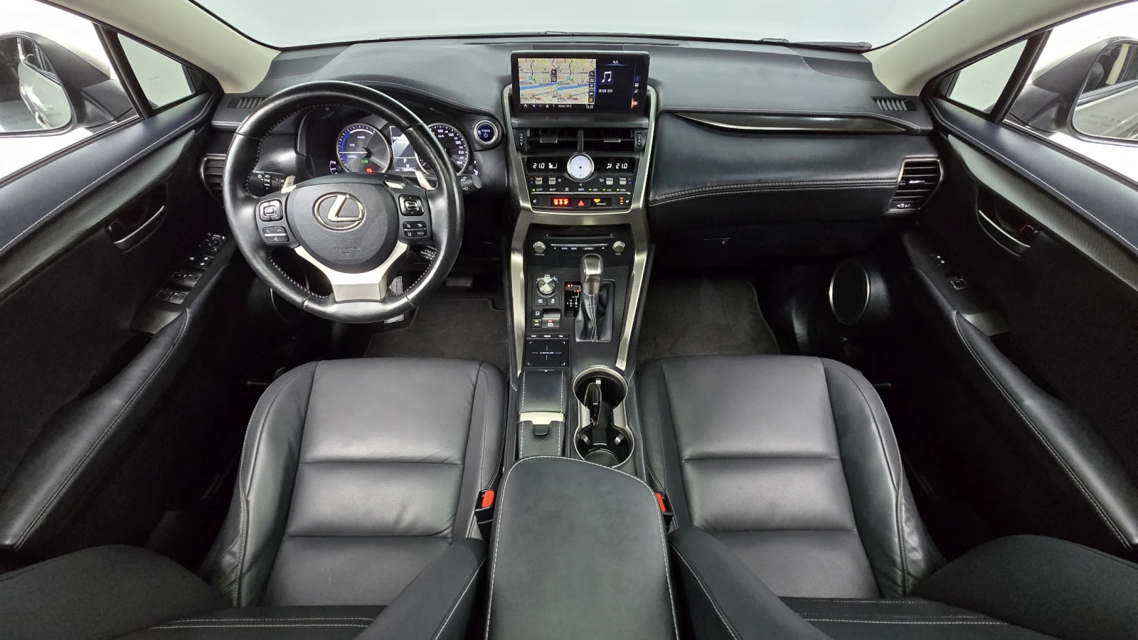 Lexus NX 300h* BLIND SPOT* ЛЮК* ПОДГРЕВ ВОЛАН* КРАЙНА ЦЕНА, снимка 7 - Автомобили и джипове - 55349921