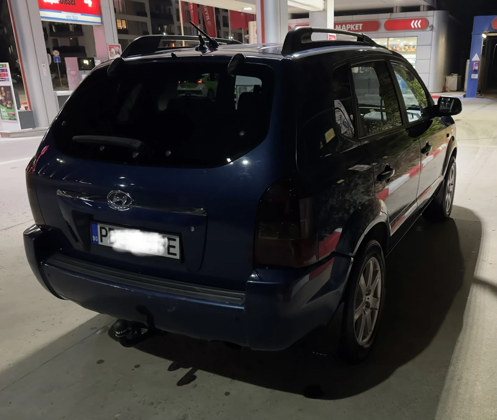 Hyundai Tucson 2.0 crdi, снимка 8 - Автомобили и джипове - 56343797