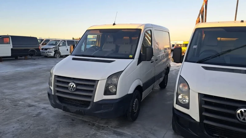 VW Crafter 2.5 TDI НА ЧАСТИ , снимка 2 - Бусове и автобуси - 48712844