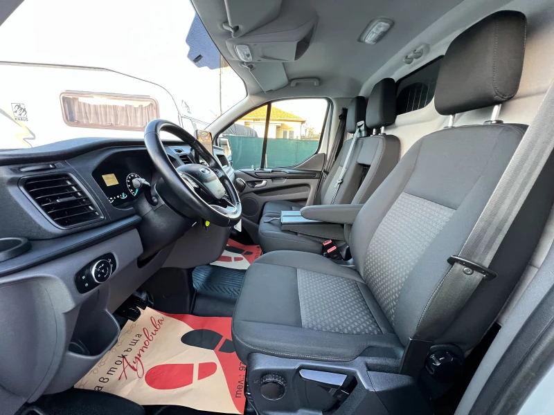 Ford Transit Custom 2.0TDCi НАВИГАЦИЯ/LED Фарове/PDC/3-Местен/Подгрев/, снимка 13 - Бусове и автобуси - 48955041