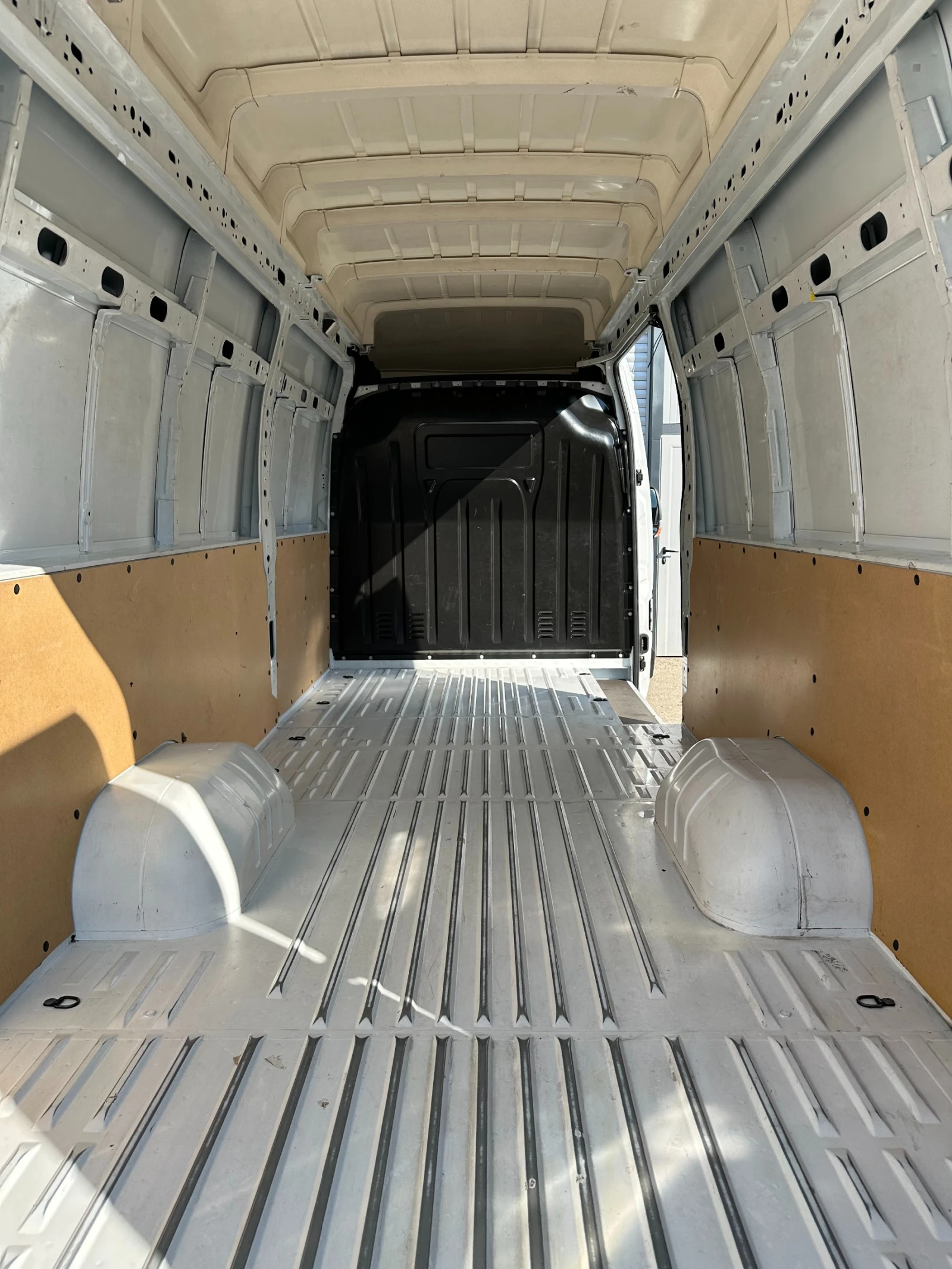 Renault Master, снимка 10 - Бусове и автобуси - 54326989