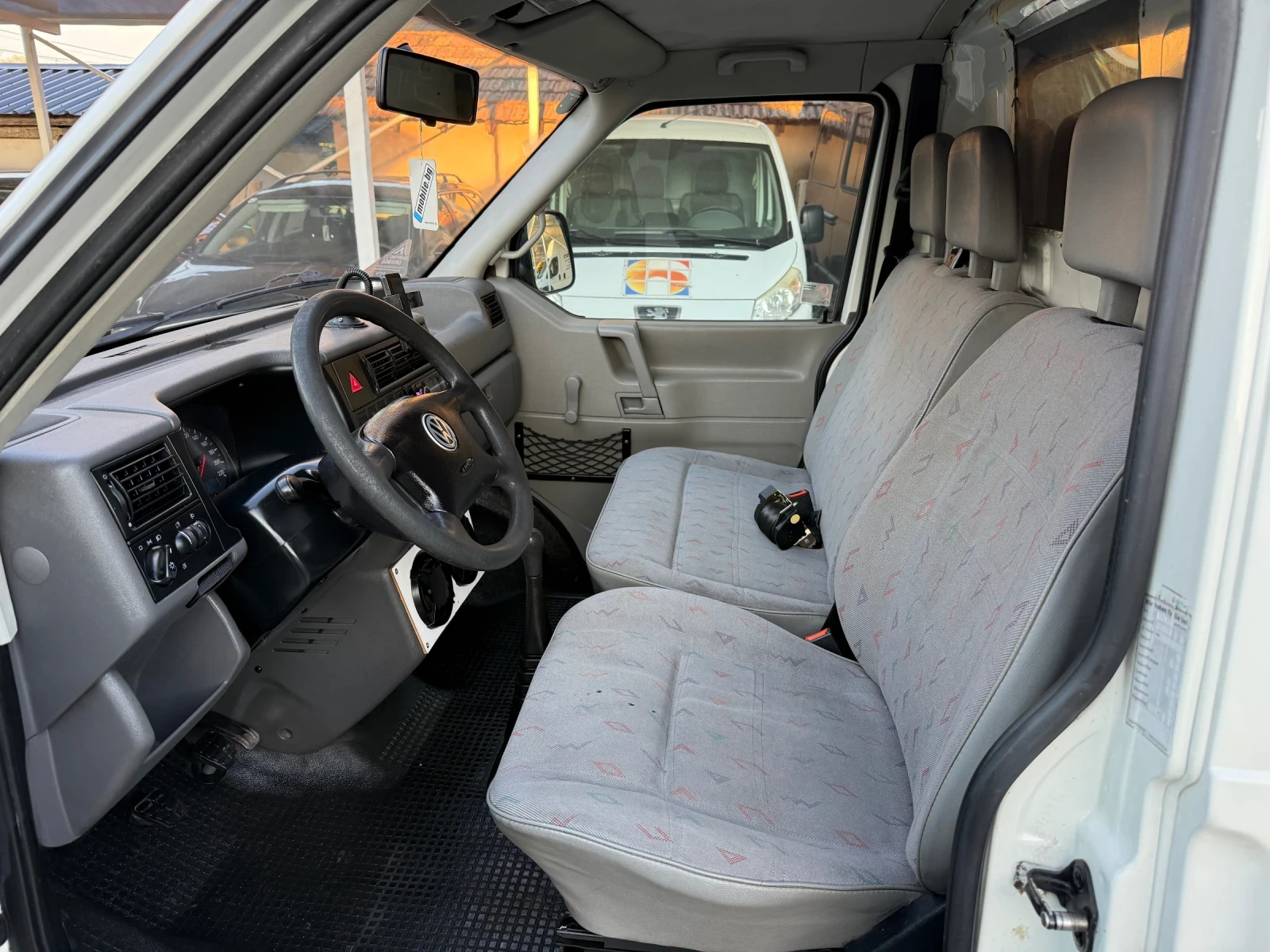 VW T4 2.4 3 броя налични, снимка 9 - Бусове и автобуси - 54341117