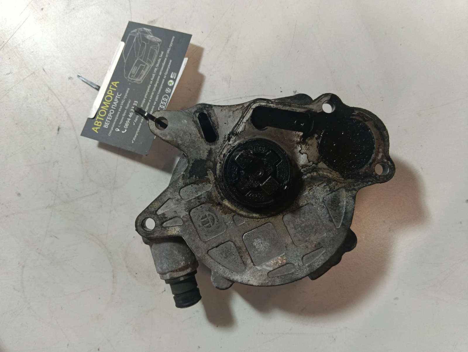 вакуум помпа 2.0tdi VW Tiguan