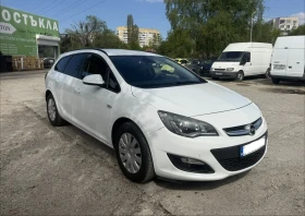 Opel Astra SPORT TOURER, снимка 3