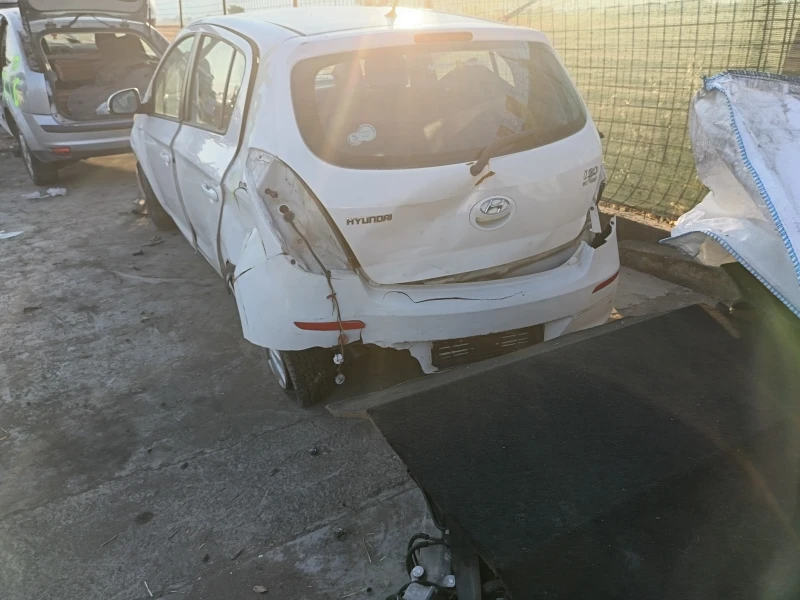 Hyundai I20 1.2, снимка 4 - Автомобили и джипове - 45841520
