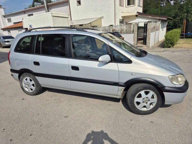 Opel Zafira DTI, снимка 4 - Автомобили и джипове - 47455608