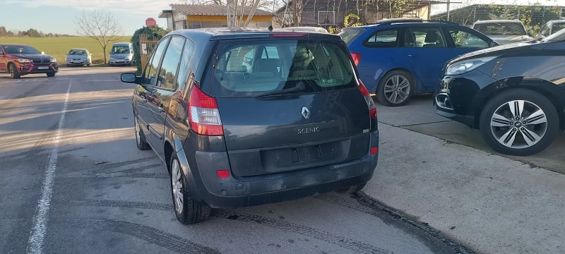 Renault Scenic, снимка 2 - Автомобили и джипове - 48379250