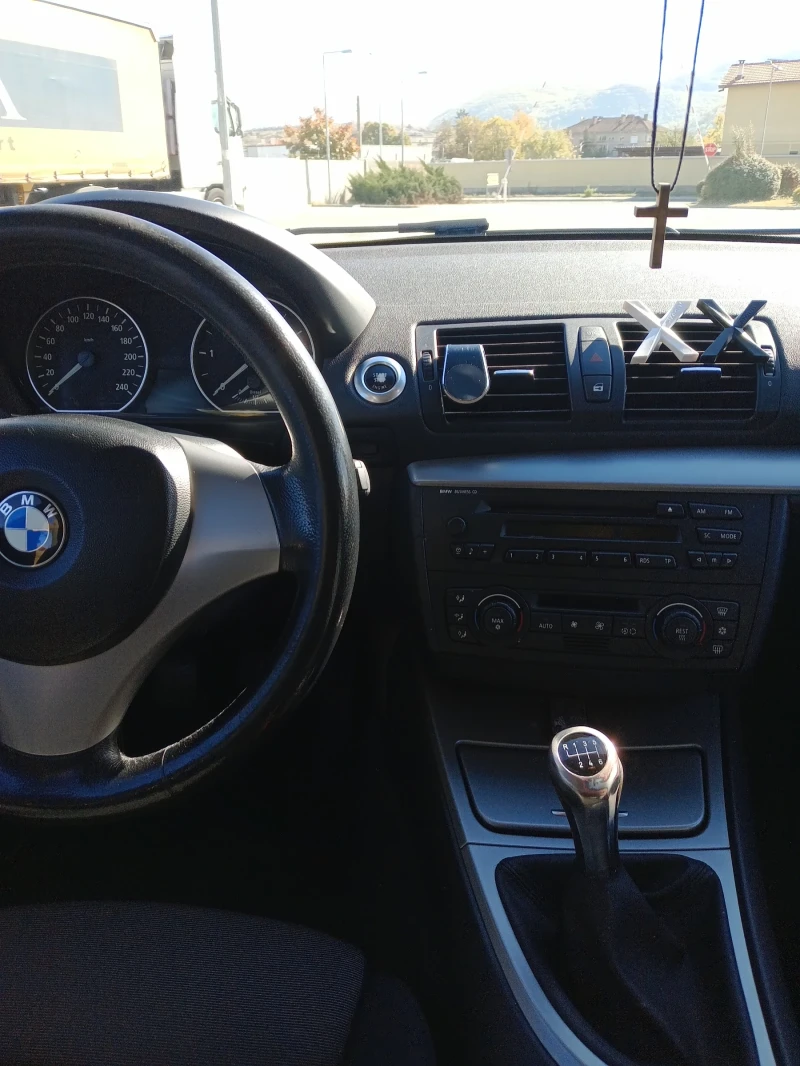 BMW 118, снимка 9 - Автомобили и джипове - 48522655