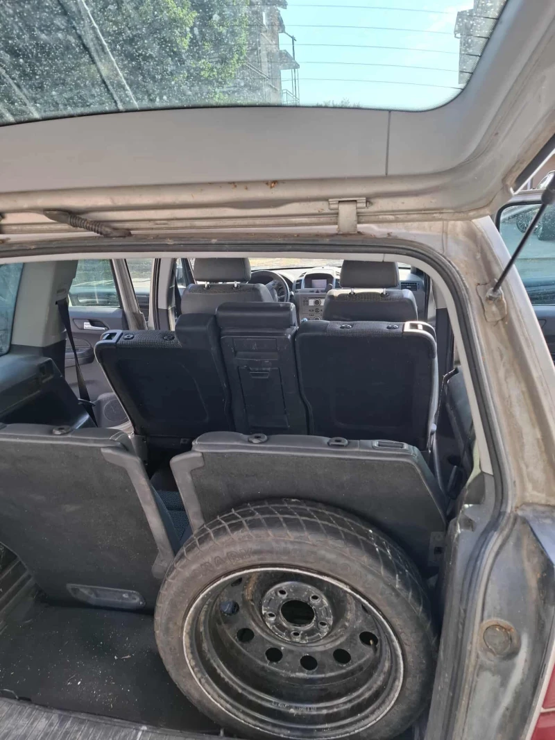 Opel Zafira, снимка 10 - Автомобили и джипове - 52648334