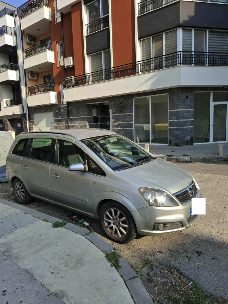 Opel Zafira, снимка 3 - Автомобили и джипове - 52648334