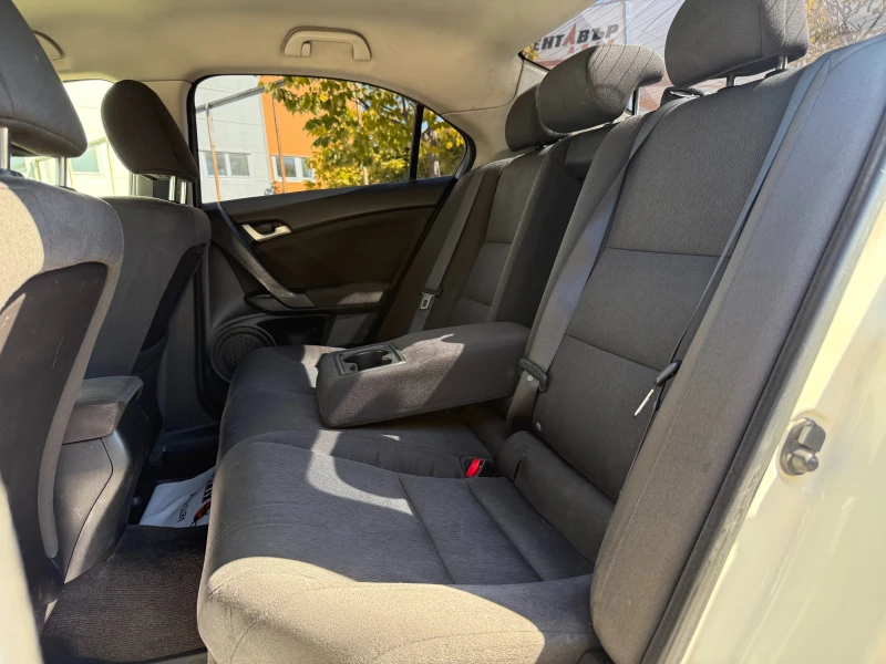 Honda Accord 2.0i 156 к.с. Газ/бензин, снимка 9 - Автомобили и джипове - 52815425