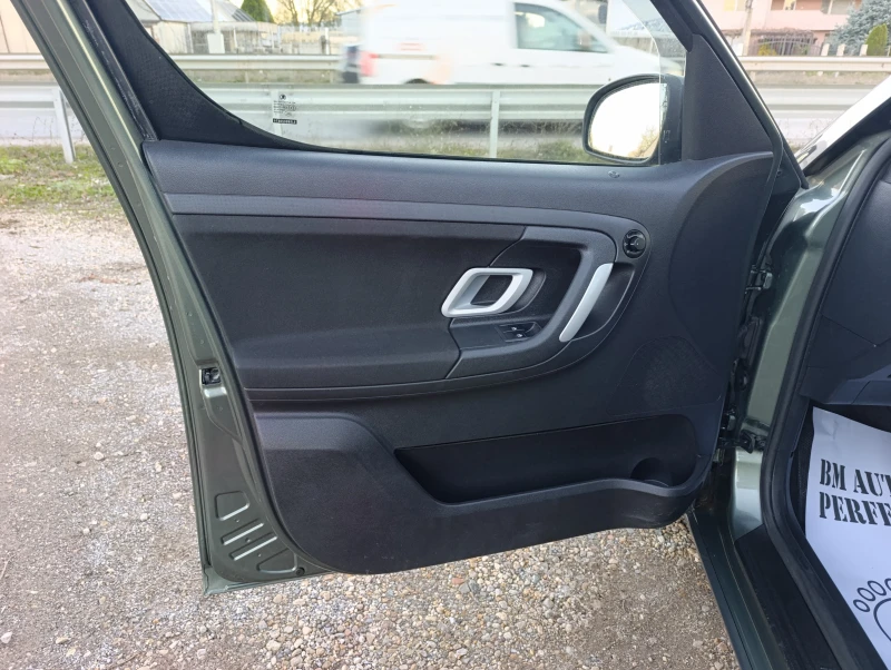Skoda Roomster SCOUT-1.4i-16v БЕНЗИН, снимка 8 - Автомобили и джипове - 52419315