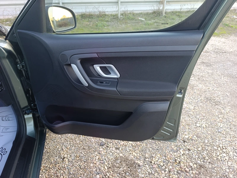 Skoda Roomster SCOUT-1.4i-16v БЕНЗИН, снимка 14 - Автомобили и джипове - 52419315