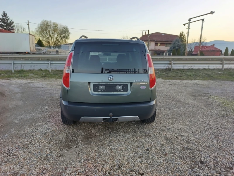 Skoda Roomster SCOUT-1.4i-16v БЕНЗИН, снимка 6 - Автомобили и джипове - 52419315