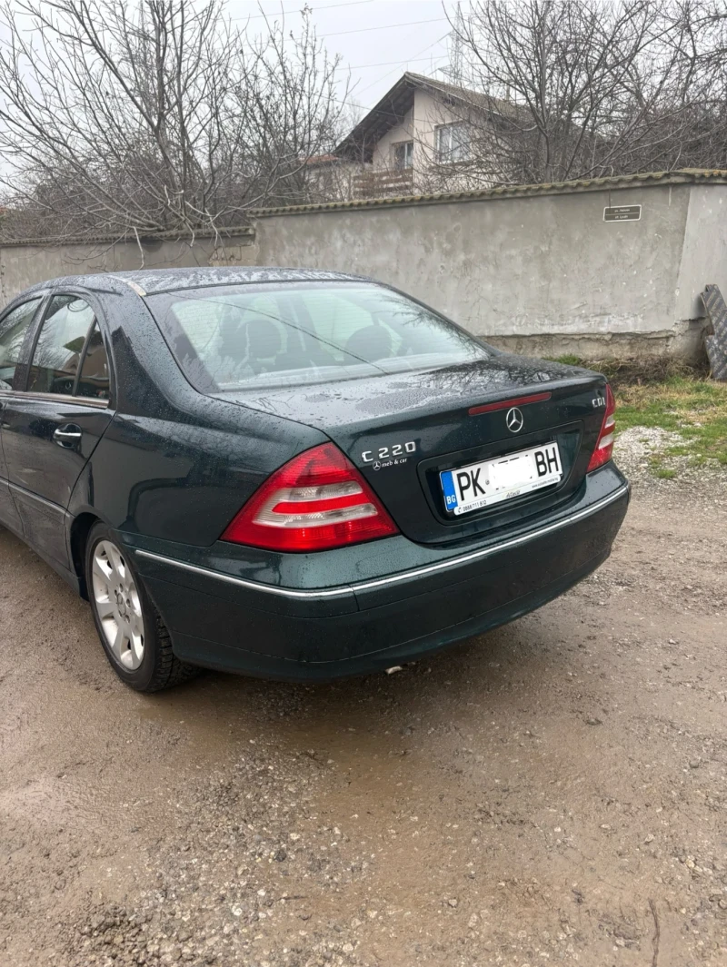 Mercedes-Benz C 220, снимка 5 - Автомобили и джипове - 52583340