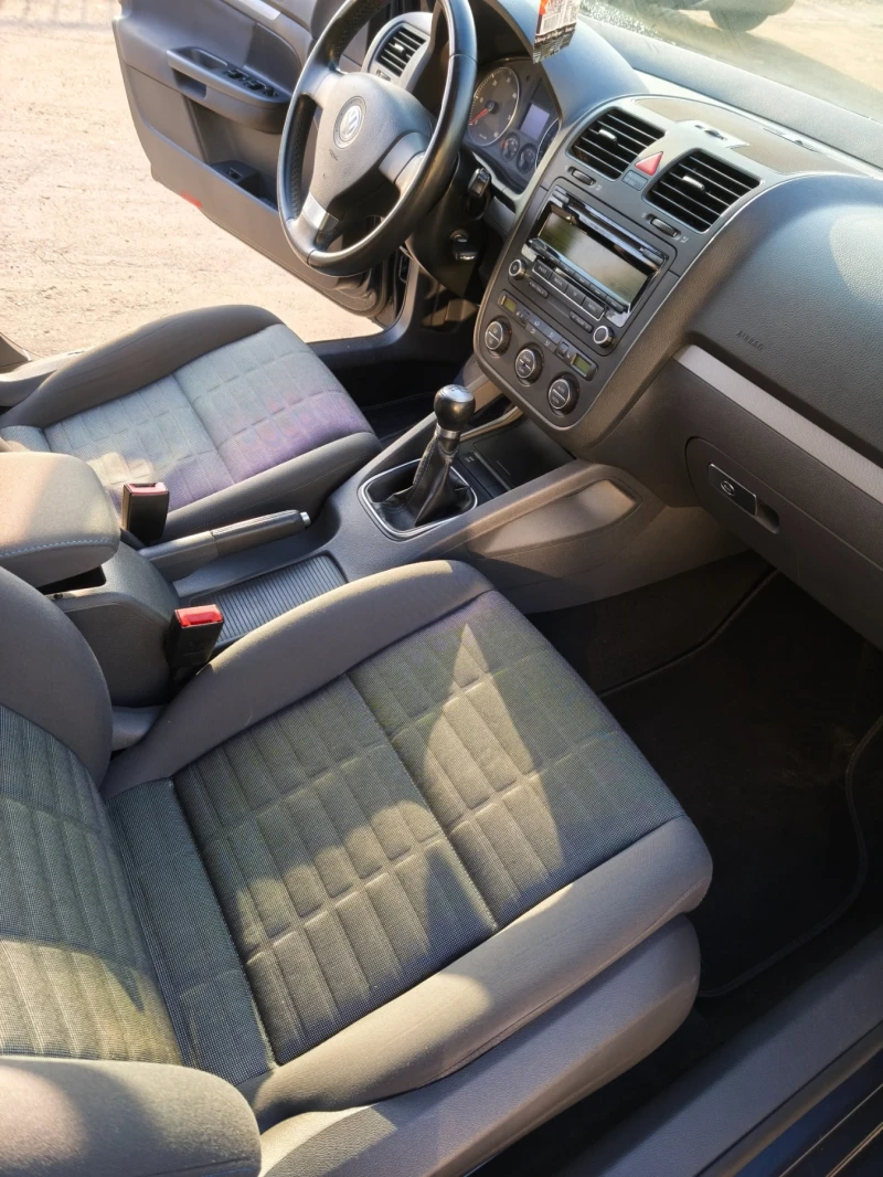 VW Golf 1.9 TDI 105 к.с.2007г., снимка 12 - Автомобили и джипове - 53035864